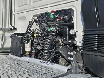 XF 480 4x2 SSC / RETARDER / SPECIAL INTERIOR